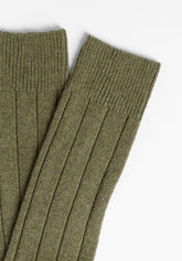 Wool and Cashmere Ribbed Crew Socks - Green - C070 verde | Perofil